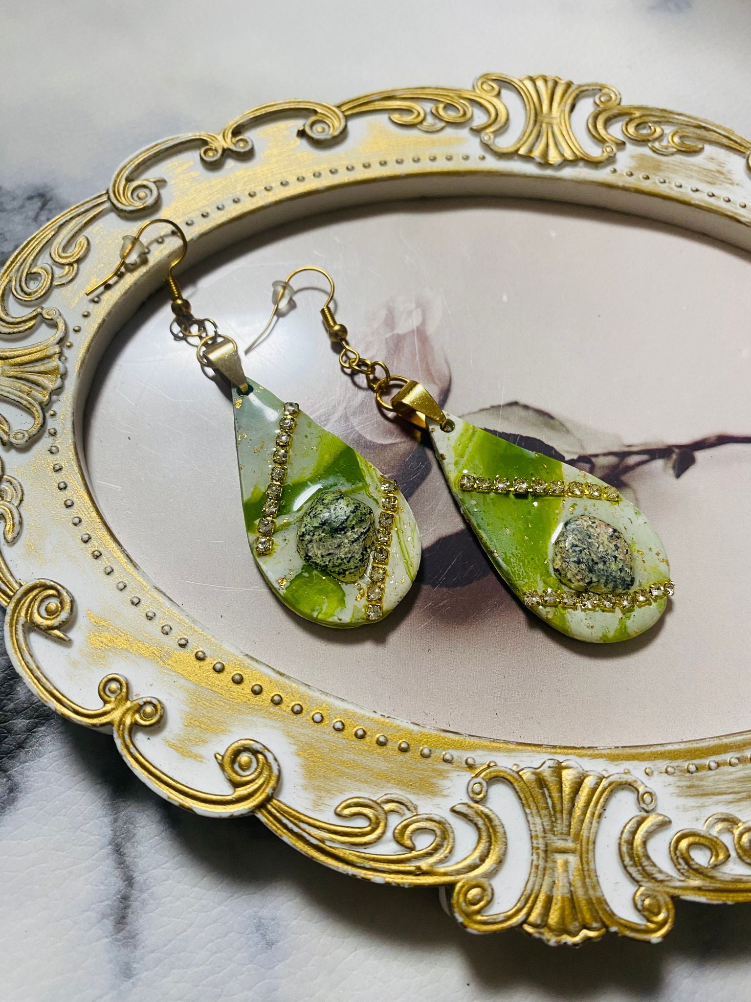 Brinco De Pedra Serpentinita Glambox